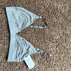 Gilly Hicks Light Gray Triangle Bralette. NWT. Size S.